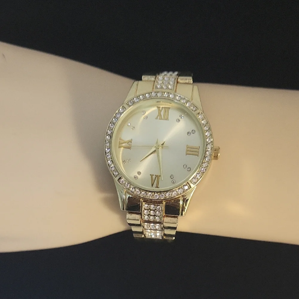 Merona Elegant Gold Women's Watch with Crystal  and Gold-Tone Finish - Picture 2 of 8